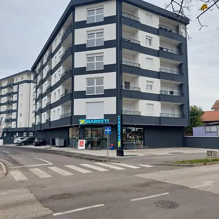 Royal I Apartment *